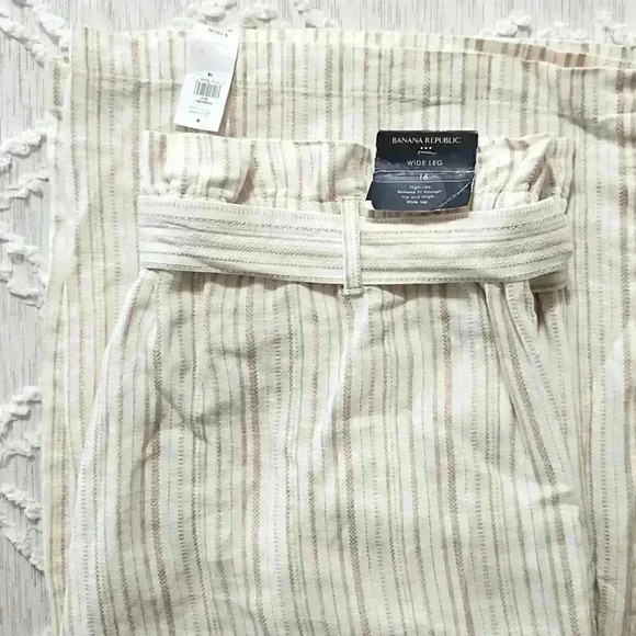 Banana Republic Linen-Blend Paperbag Pant - Picture 6 of 6